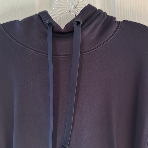 Athleta hoodie size xs color dark blue arm pit to arm pit 20 inch - Picture 2 of 4